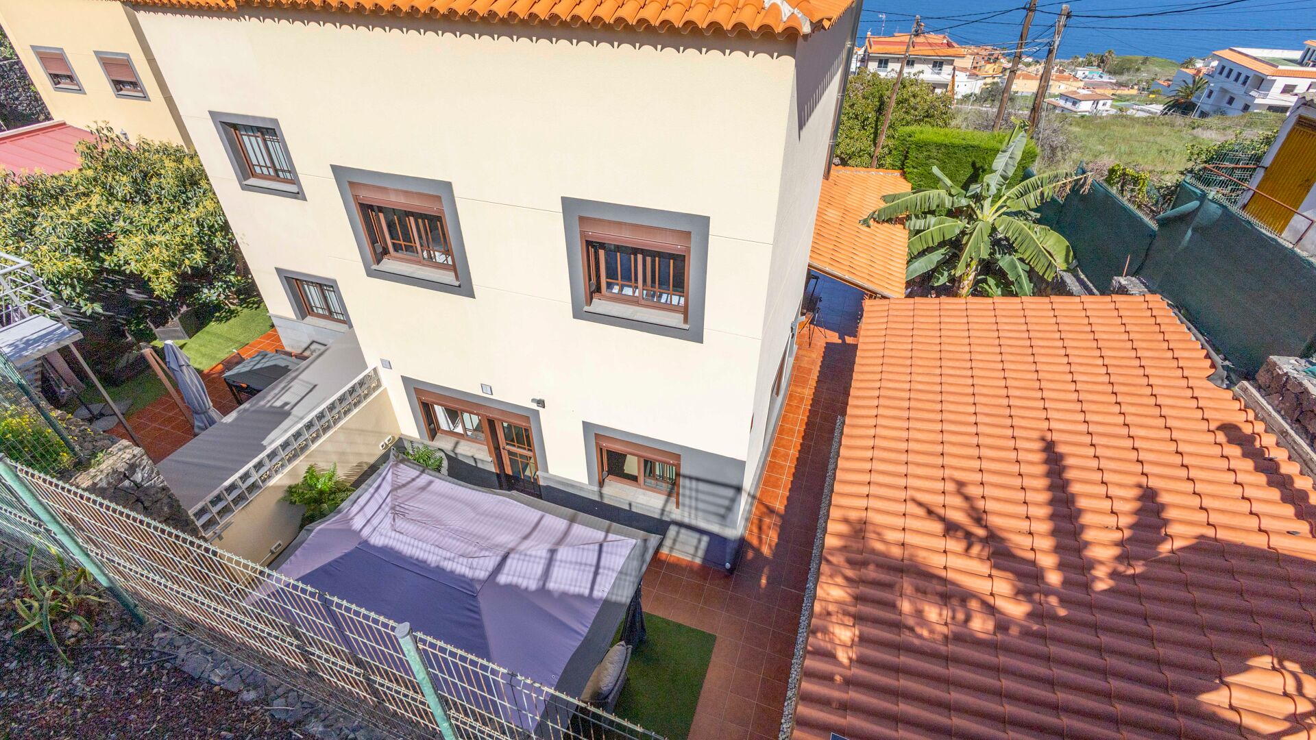 Chalet Pareado de Ensueño con Vistas al Mar en El Sauzal