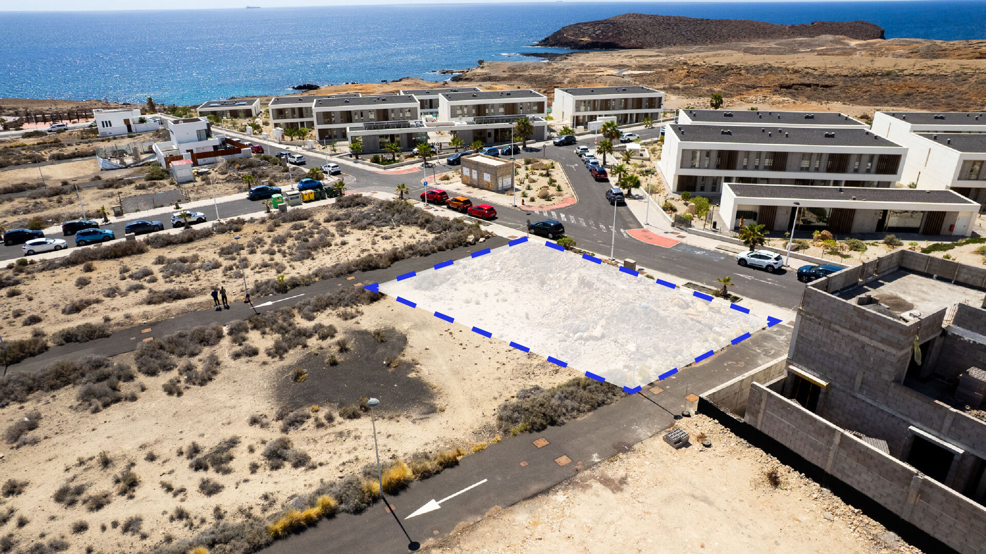 Terreno Urbano con proyecto en Abades