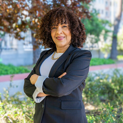 Elena Latan Salazar