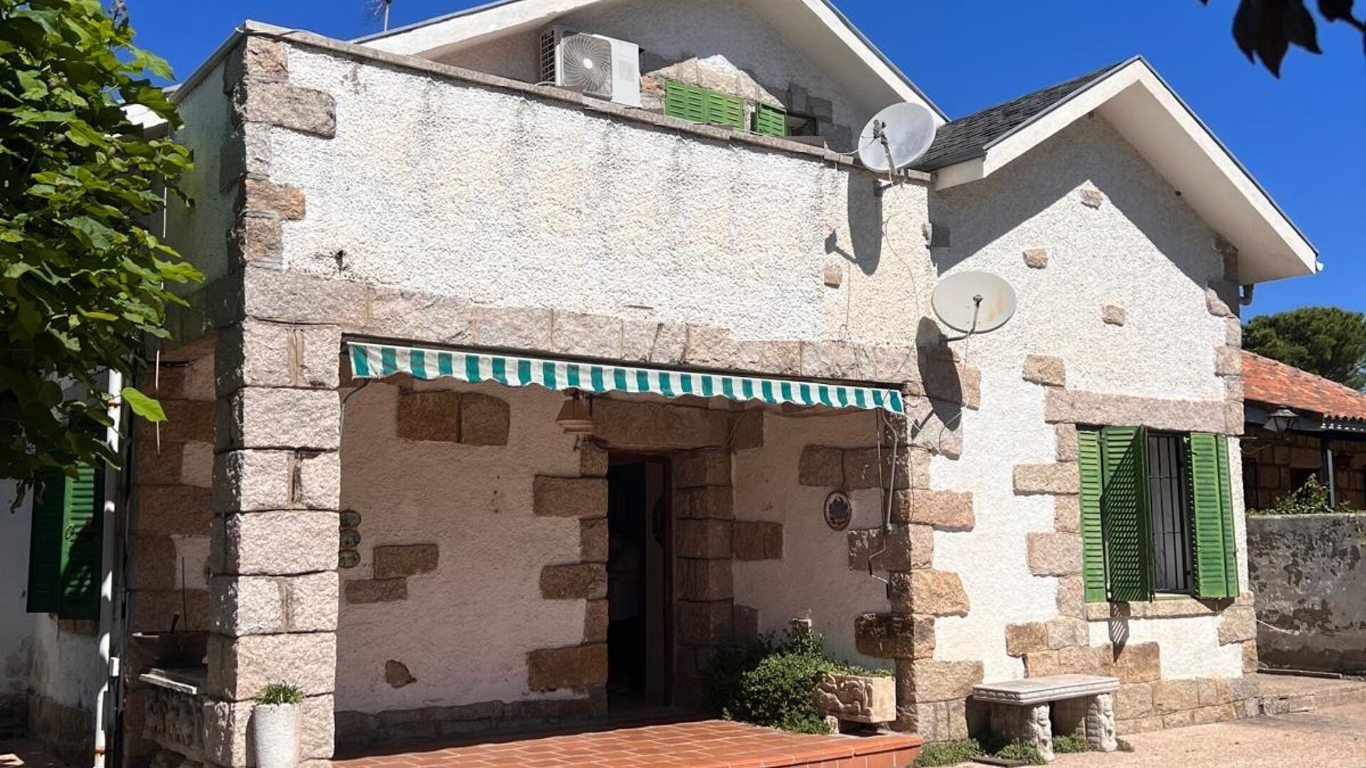 CHALET INDEPEDIENTE PARA REFORMAR EN SOTO DEL REAL